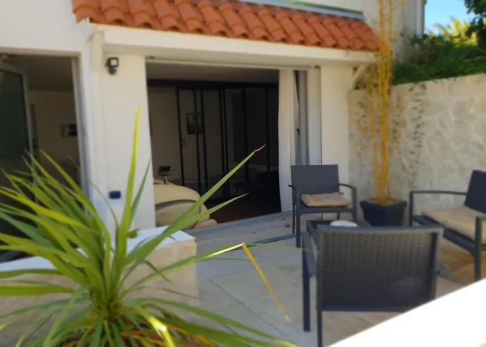 Jacuzzi Sauna Privatif Illimite *